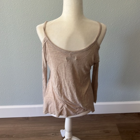 Abercrombie and Fitch brown tan shirt - Picture 6 of 7